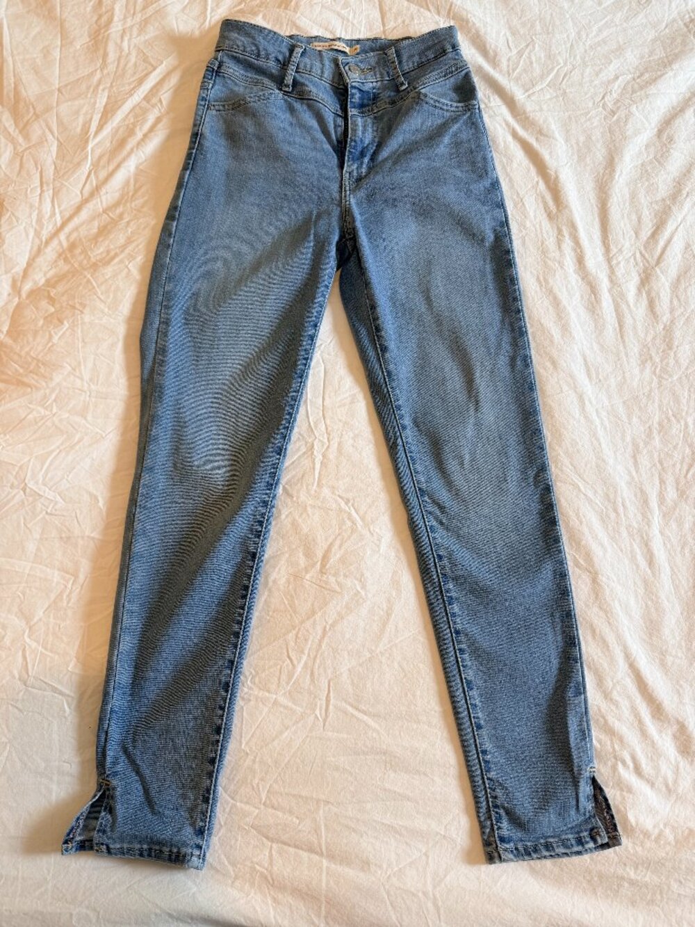 Levi’s Premium Mile High Super Skinny Jeans Size 26